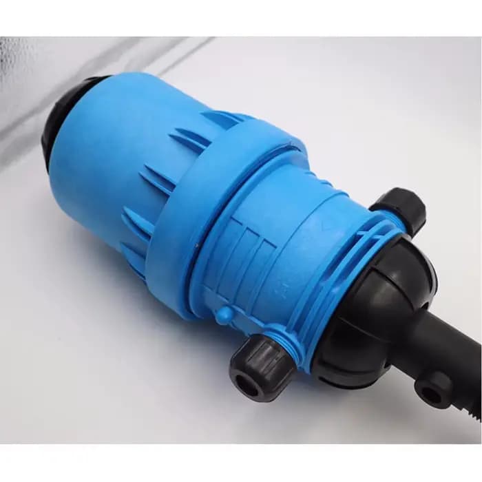 Distributeur de liquide, pompe proportionnelle pour élevage et irrigation d'engrais, hygiène industrielle, protection environnementale et traitement de l'eau